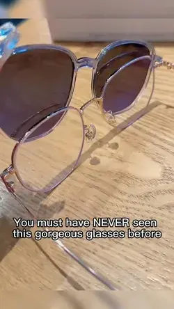 Gorgeous Clip-on glasses! Super cool in summer