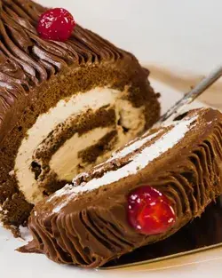 Buche de Noel - Traditional Yule Log Cake Recipe