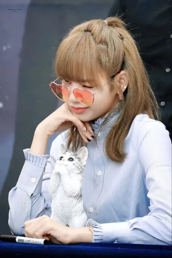 [190630] LISA FANSIGHT