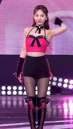 Nayeon fancam