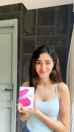 Ananya Panday Venus snap hair remover