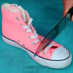 Amazing ways to make old sneakers more stylish