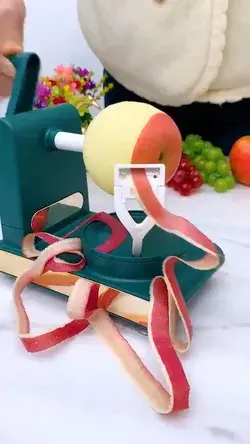 Manual Fruit Peeler