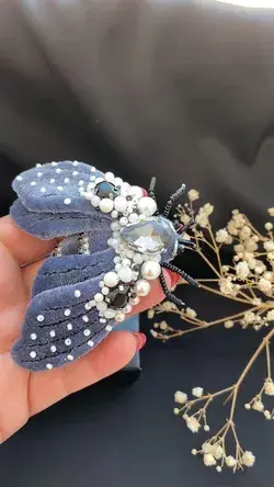 Beaded bug jewelry | handmade insect brooch