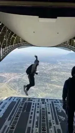 Jumping into the day like 💪🏼
Would you try this for $5000!? 🤯🚁

Video by: @hepilots, @peter_voor