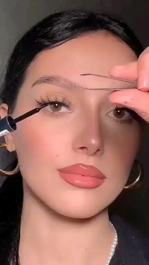 Eyeliner  Tutorial