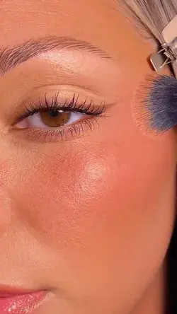 Sun kissed makeup look