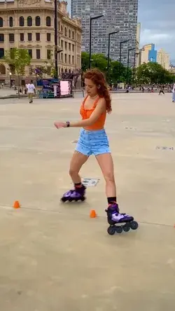 Slalom girl skating skater Кататься на роликах