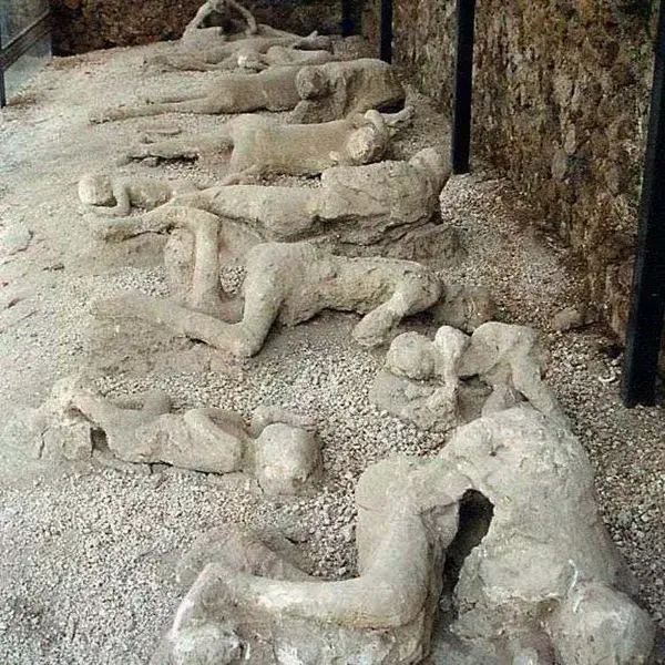 16 Things You Didn&#x27;t Know About The Bodies Preserved At Pompeii