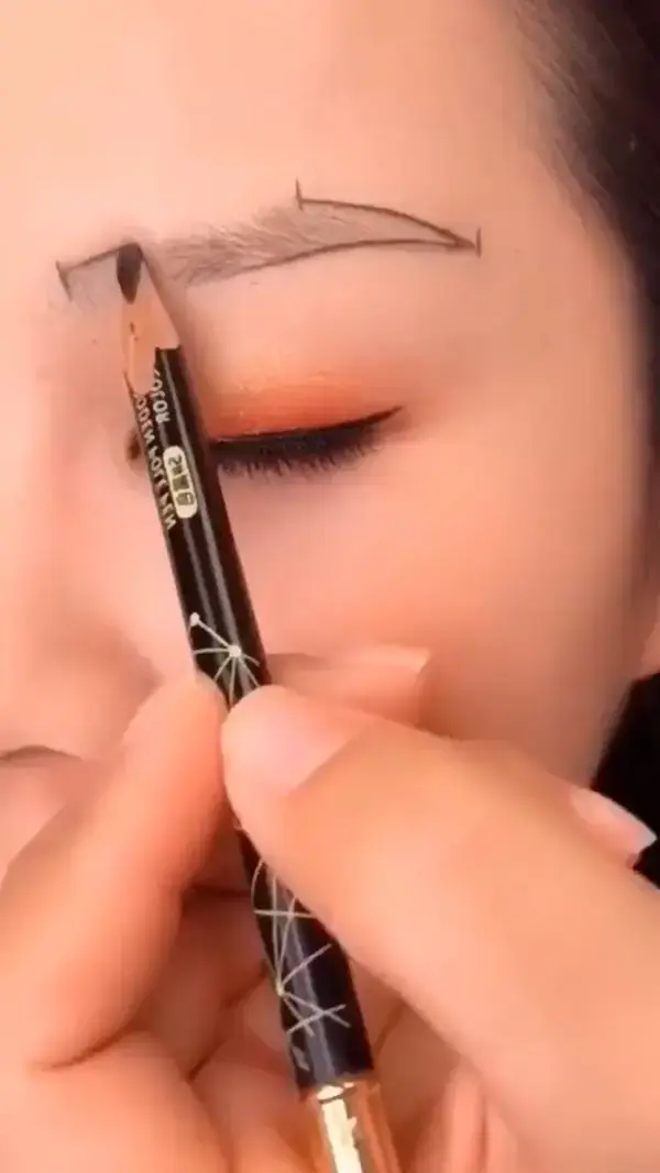 Makeup eyebrowpencil