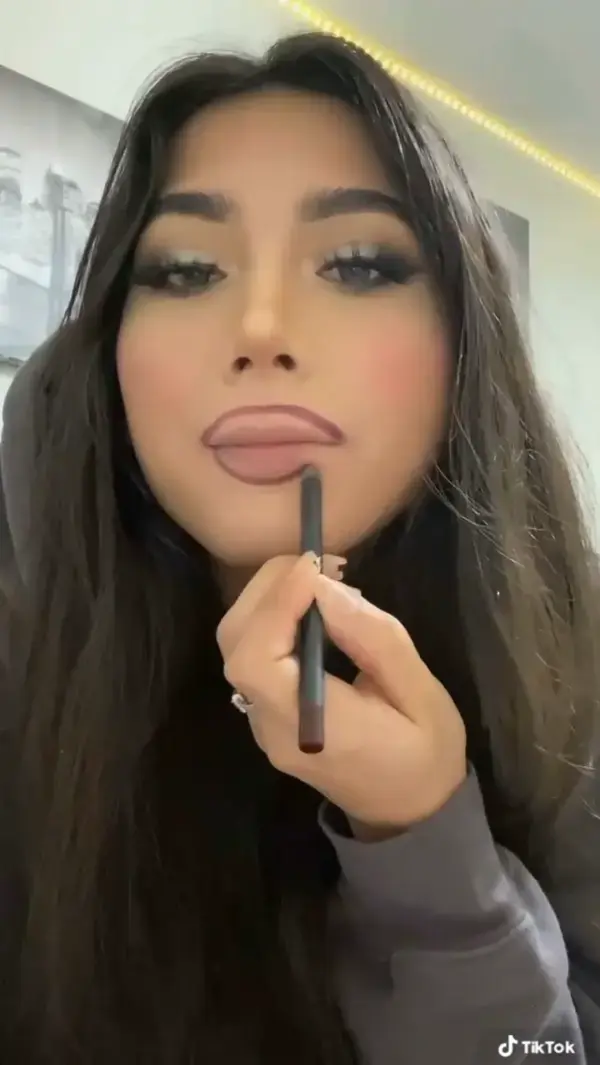 BEST LIPS TUTORIAL