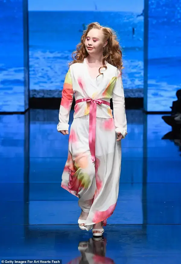 Madeline Stuart: Worlds' 1st Down's Syndrome Catwalk Model  | Daily Mail 