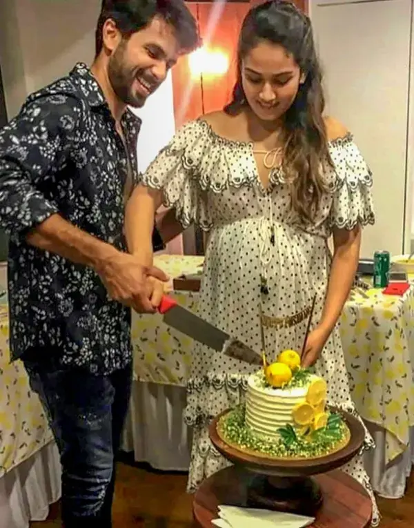 Shahid Kapoor Celebrating His Birthday With Mira Kapoor