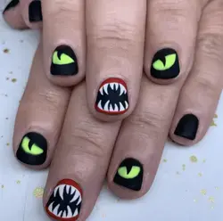 30+ Halloween Nails Designs That Are Cute And Spooky To Copy From