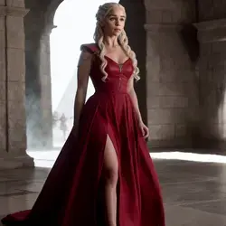 DAENERYS TARGARYEN - RED DRESS (INTELIGÊNCIA ARTIFICIAL)