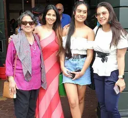 Tanishaa Mukerji Gets Blessings From Mom, Tanuja And Love From Sister, Kajol On New Journey Of Life