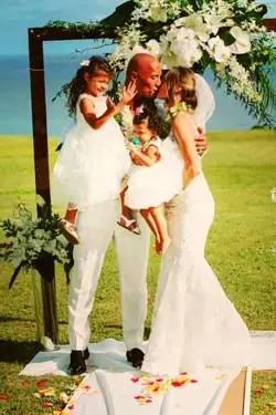 Dwayne Johnson and Lauren Hashian wedding pictures with their kids are so adorable 💓