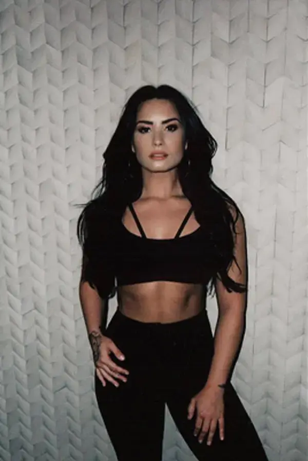 dailylovato.tumblr.com