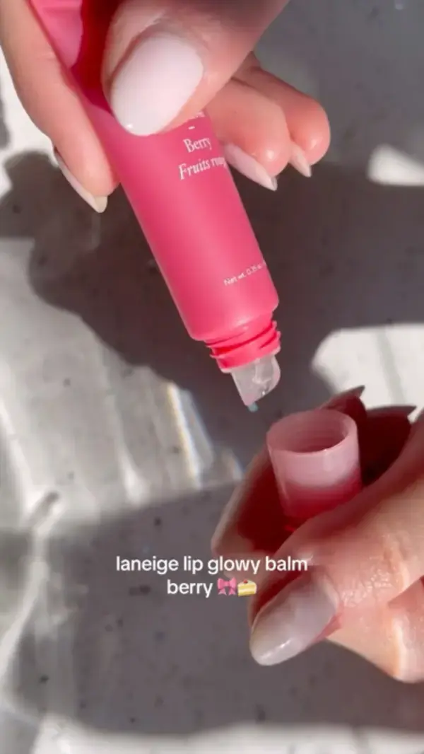 LANEIGE Lip Glowy Balm