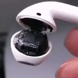 Inside the Airpods🔥🔥