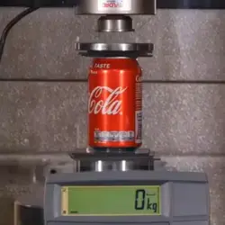 How much weight a Coca-Cola can can take? 🤯