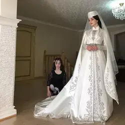 beautiful caucasian bride 👰